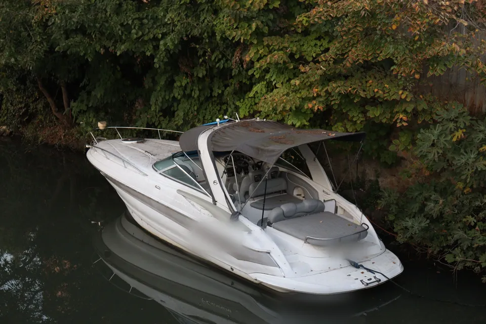 Kanalda bağlı kullanılmış sport cruiser
