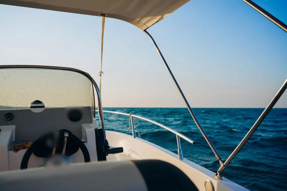 Day cruiser dümeni ve kumanda paneli